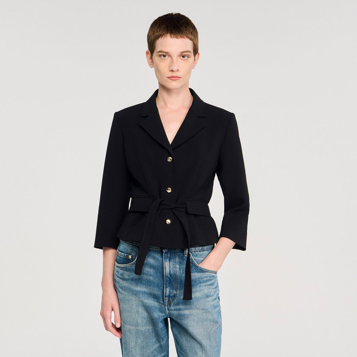 Short tailored jacket | Sandro